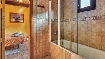 Shower, towels