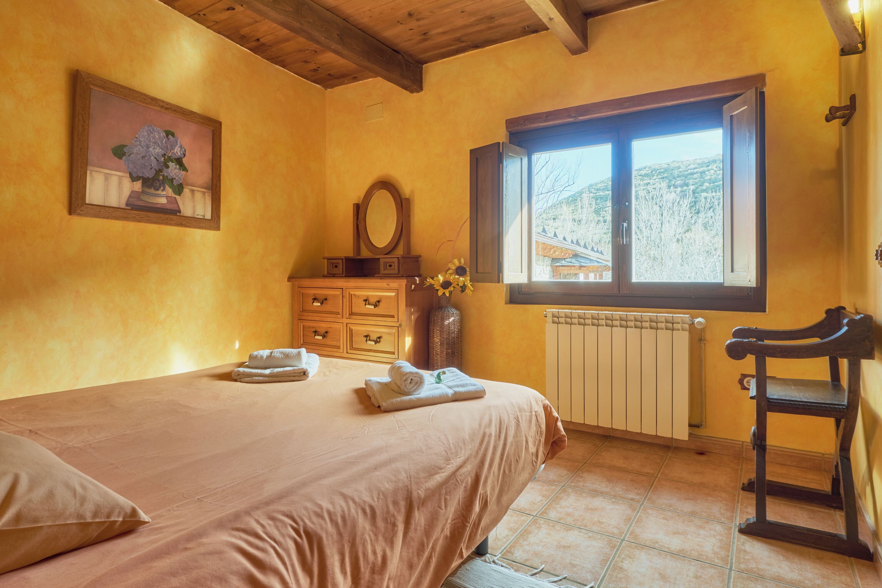 3 makuuhuonetta, ilmainen Wi-Fi, vuodevaatteet