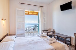 1 bedroom, iron/ironing board, free WiFi, bed sheets - Room 'Two Bedroom' with Private Terrace, Wi-Fi and Air Conditioning (Corfu)