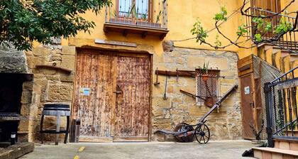 Country House 'La Viña 2' with Shared Terrace, Shared Garden and Wi-Fi