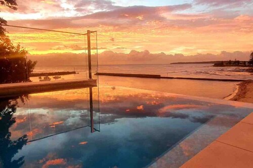 Wake up to the ocean at LegaSea