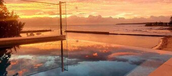 Wake up to the ocean at LegaSea