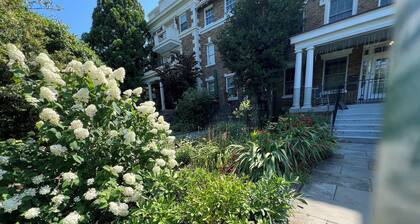 Elegantly furnished 4-bedroom townhome with decks, in Woodley Park, Wash. DC