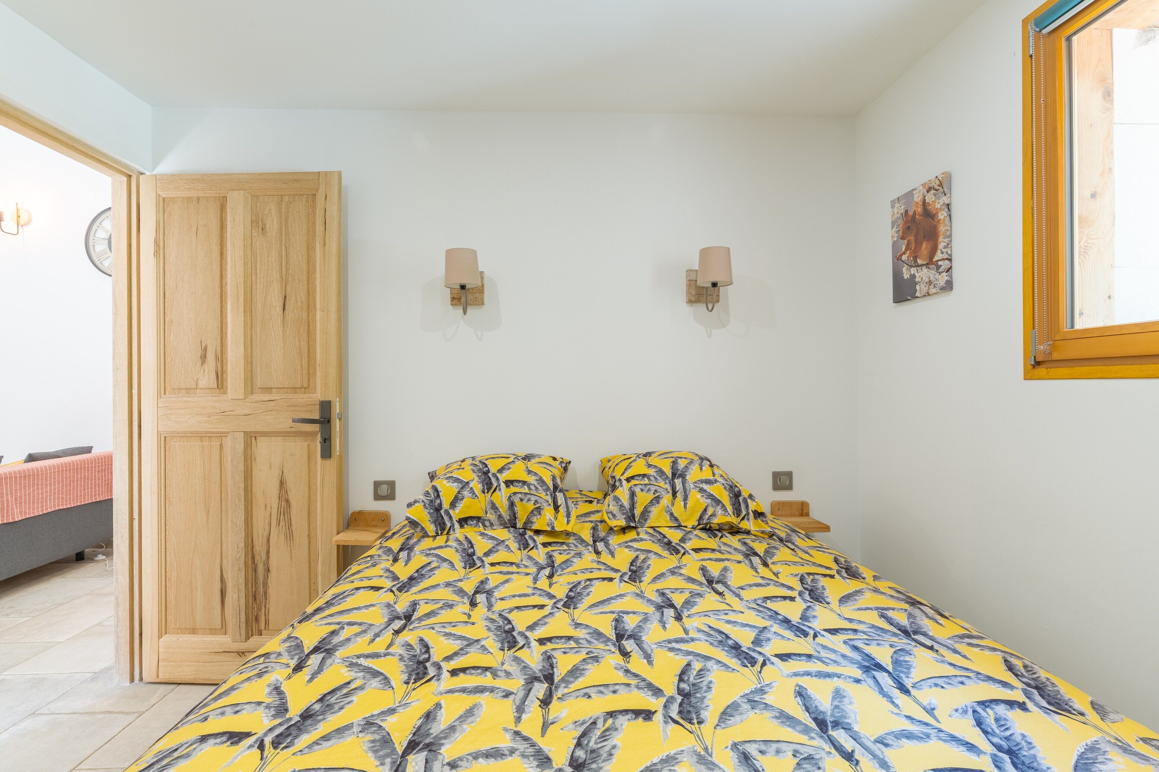 1 slaapkamer, een strijkplank/strijkijzer, gratis wifi, beddengoed