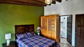 4 bedrooms, WiFi, bed sheets