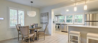 Walk Downtown & Canton Street: Roswell Retreat!