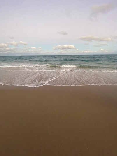 Guest Suite East Boca! Near Beach & Restaurants! Near FAU! Close to I-95!