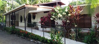 La Stibbe - Comfortable bungalow between beach and jungle