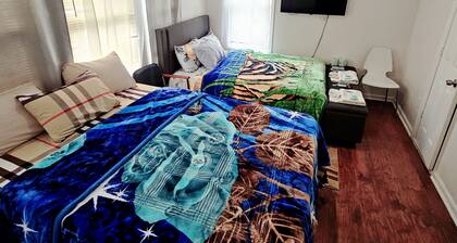 Divine Villa and Resort - 283 Lehigh