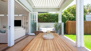 Terrace/patio - Boulevard Bliss, North Bondi IH (North Bondi)
