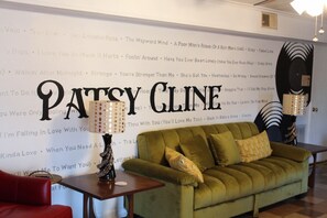 Interior - Patsy Cline's Dream Home (Goodlettsville)