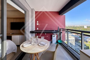 Eenvoudig appartement | Dineren