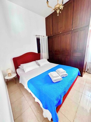 2 soverom, strykejern/-brett, wi-fi (inkludert) og sengetøy