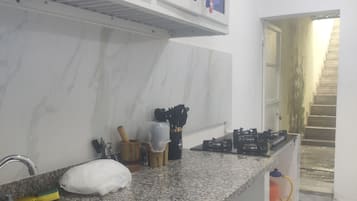 Fridge, espresso maker