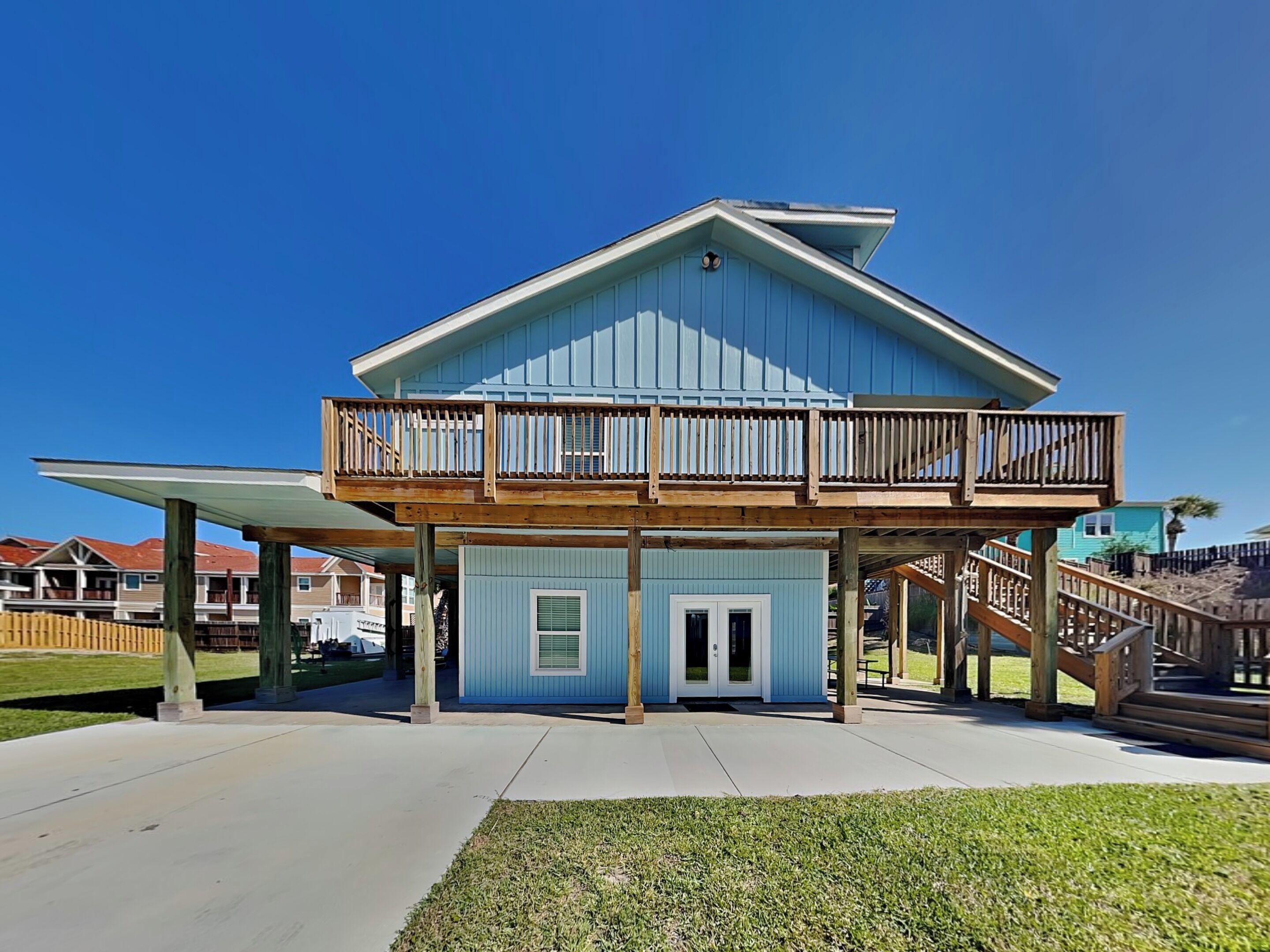 House (2 Bedrooms) | Exterior