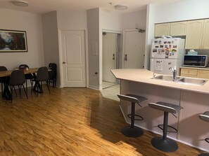 تناول الطعام