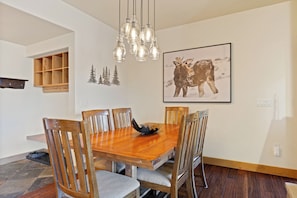 Dining - Aspen Gold! Communal Pools, Hot Tubs,Tennis Courts,  Central AC,  2 Decks with Views! (Steamboat Springs)