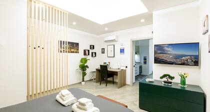 Home4Apartment Salerno center, private patio