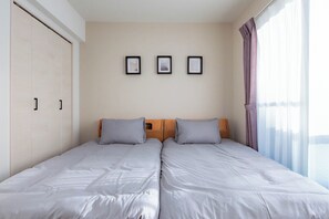 3 bedrooms, iron/ironing board, free WiFi