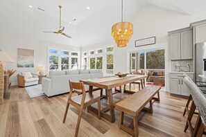 Smart TV, table tennis - Bubbles Up: Private Pool, Hot Tub, Currituck Club Resort (Corolla)