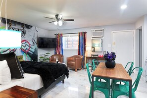 1 bedroom, in-room safe, desk, iron/ironing board