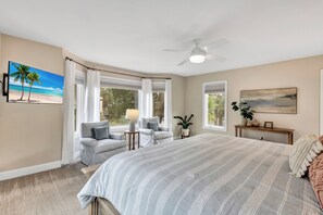 6 chambres, fer et planche à repasser, lit parapluie, Wi-Fi gratuit