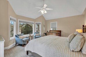 6 bedrooms, iron/ironing board, travel crib, free WiFi