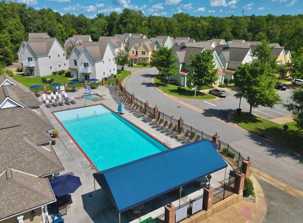 Indoor pool, outdoor pool