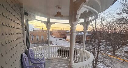 Queen Anne Stay