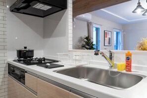 냉장고, 전자레인지, 쿡탑, 토스터