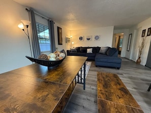 Smart TV, biblioteca musical, videoteca y estéreo 