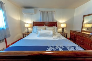 4 عدّة غرف نوم ومكتب ومكواة/لوح كي وسرير سفر