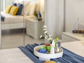 2 bedrooms, iron/ironing board, travel cot, free WiFi