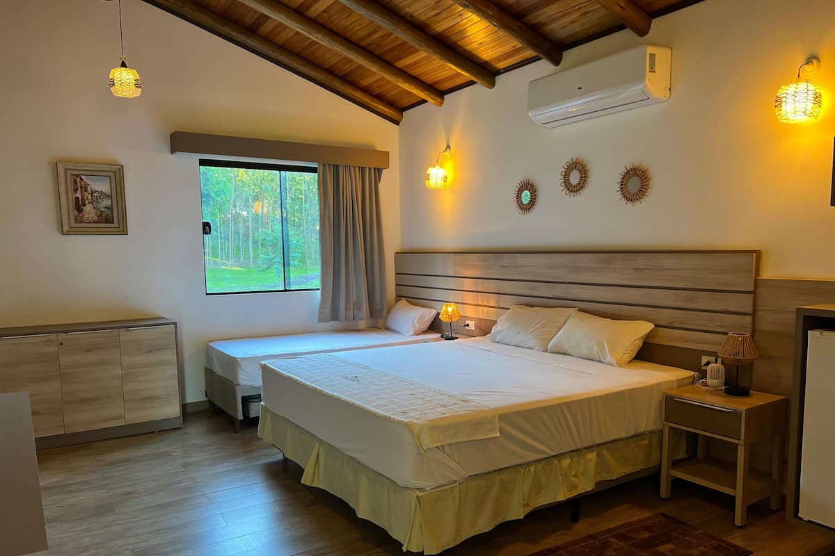 Cabin, Multiple Beds | Free WiFi, bed sheets