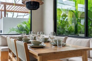 Villa | In-room dining - Nanna Villa Unit 2 by Betterplace (Canggu)