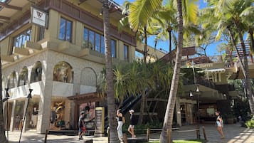 Shopping centre