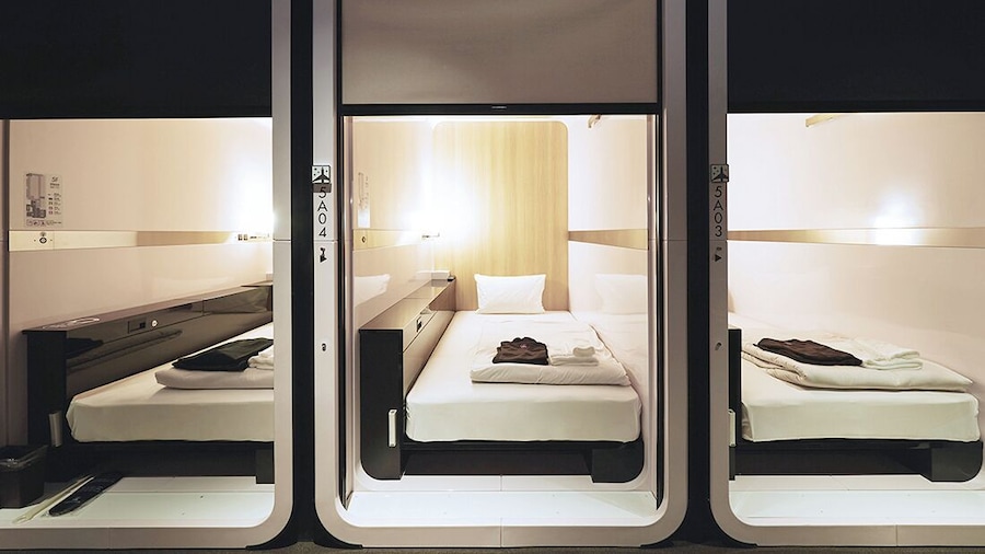 FIRST CABIN INTERNATIONAL HAWAII
