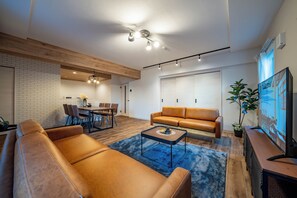 Flat-screen TV - ZABO HILLS 302 (Sapporo)