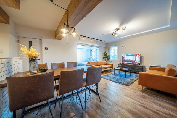 In-room dining - ZABO HILLS 302 (Sapporo)