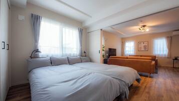 2 bedrooms, iron/ironing board, free WiFi