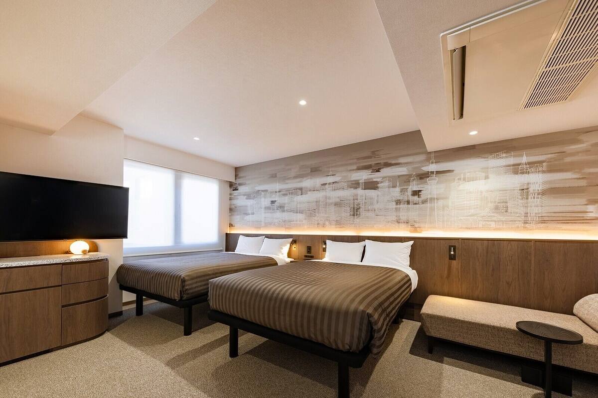 Premium Floor Superior Twin Room, Non-smoking | Down comforters, in-room safe, WiFi (free), bed sheets