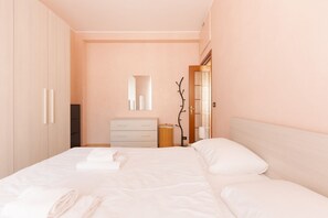 1 chambre, fer et planche Ă repasser, Wi-Fi, literie fournie