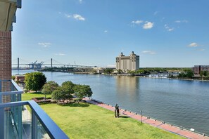 In-room safe, desk, laptop workspace, blackout drapes - AC Hotel Savannah Historic District (Savannah)