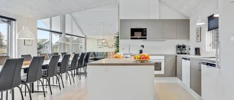 Fridge, dishwasher, coffee/tea maker