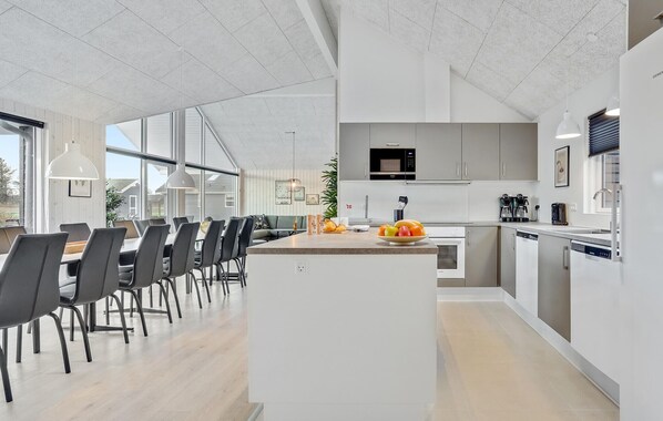 Fridge, dishwasher, coffee/tea maker