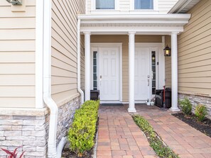 Exterior detail - Sleeps 14 – Near magic Kingdom-Universal-Sea World-Icon Park-Epcot-Volcano Bay! (Kissimmee)