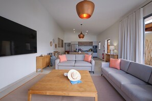 Luxury-Villa, eigener Pool, Strandblick | Wohnbereich