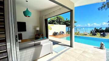 Villa Luxe, piscine privĂ©e, vue plage | Vue sur la plage/lâocĂ©an