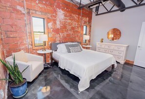 2 chambres, fer et planche à repasser, Wi-Fi gratuit, draps fournis