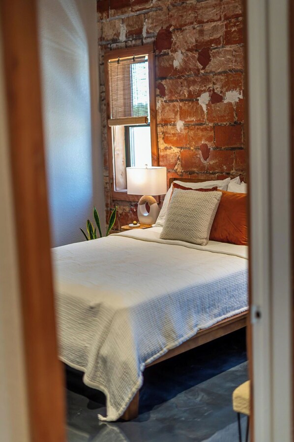 1 chambre, fer et planche à repasser, Wi-Fi gratuit, draps fournis